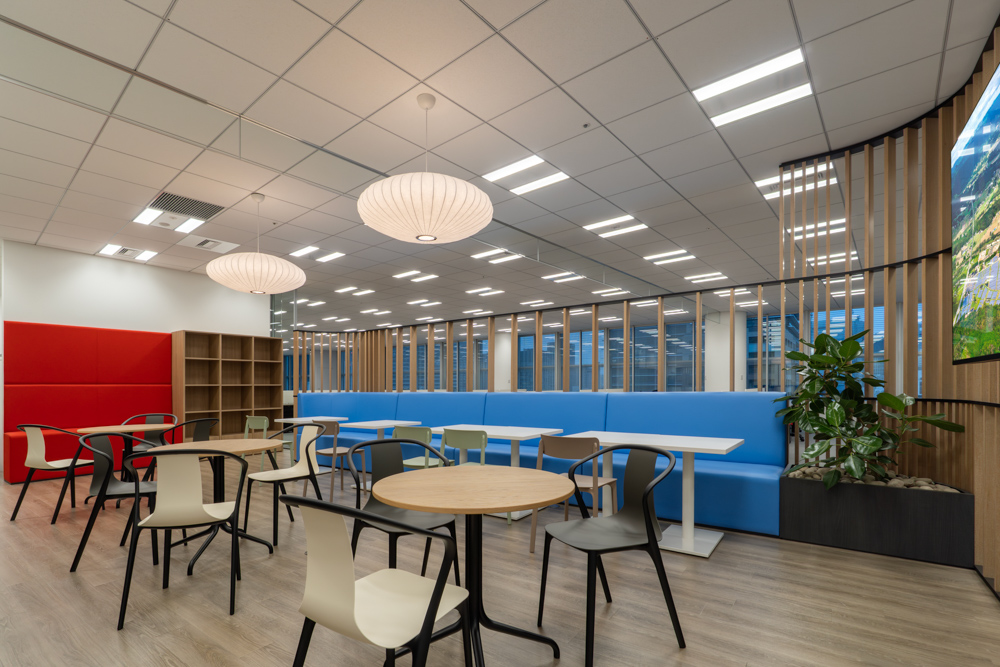 CanadianSolar - Office Interior 3
